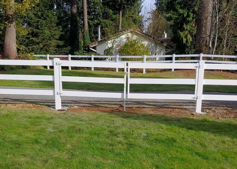 Washington Fencing & Construction - Wooden Fence Gate